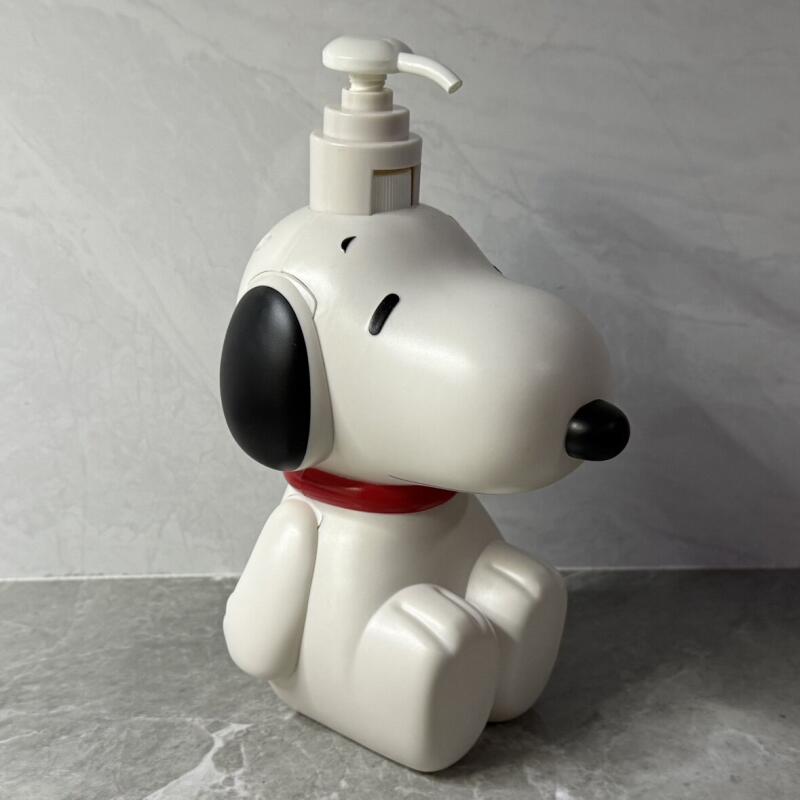 Home Goods Bathroom Decor - Kawaii Snoopy Spenderflasche Cartoon Hund Shampoo